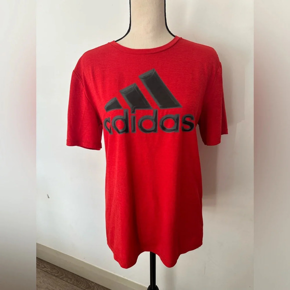 Adidas graphic t-shirt red logo size XL - Picture 1 of 3